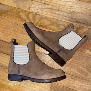 Women’s size 7 ankle boots